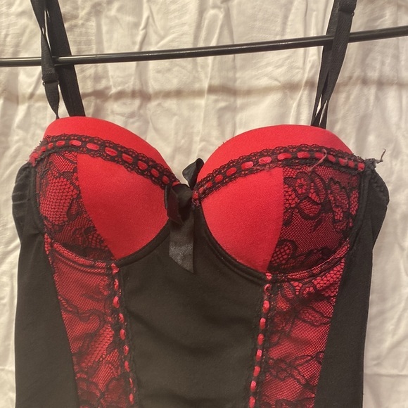 Ladies Pink and Black Corset from Spencer’s size small - Picture 5 of 9